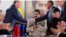 Archivo - El jefe de la petrolera estatal rusa Rosneft, Igor Sechin, (izq) saluda al ministro del Petróleo de Venezuela y presidente de la estatal PDVSA, Manuel Quevedo, frente al presidente venezolano, Nicolás Maduro, en Maiquetía, Venezuela. 16 diciembre de 2017. 
