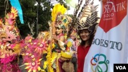 Karnival Solo akan tampil di Konferensi Asia Afrika 2015 di Bandung, Jawa Timur. (VOA/Yudha Satriawan)