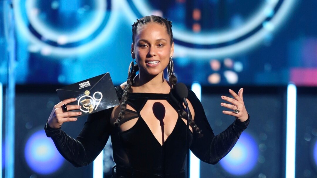 Alicia Keys to Host Grammy Awards Next Month
