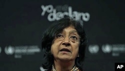 Navi Pillay, United Nations High Commissioner for Human Rights, speaks during a news conference in Mexico City, Mexico, July 2011. (file photo)