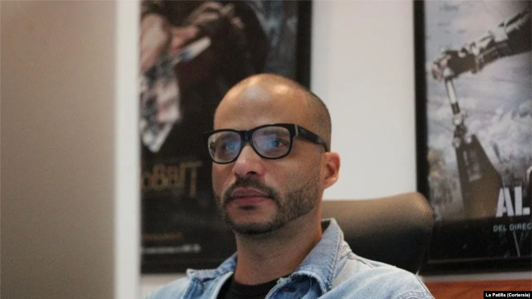 Rory Branker, periodista del sitio web "La Patilla" que habría sido arrestado por funcionarios de inteligencia en Venezuela el jueves 20 de febrero de 2025.