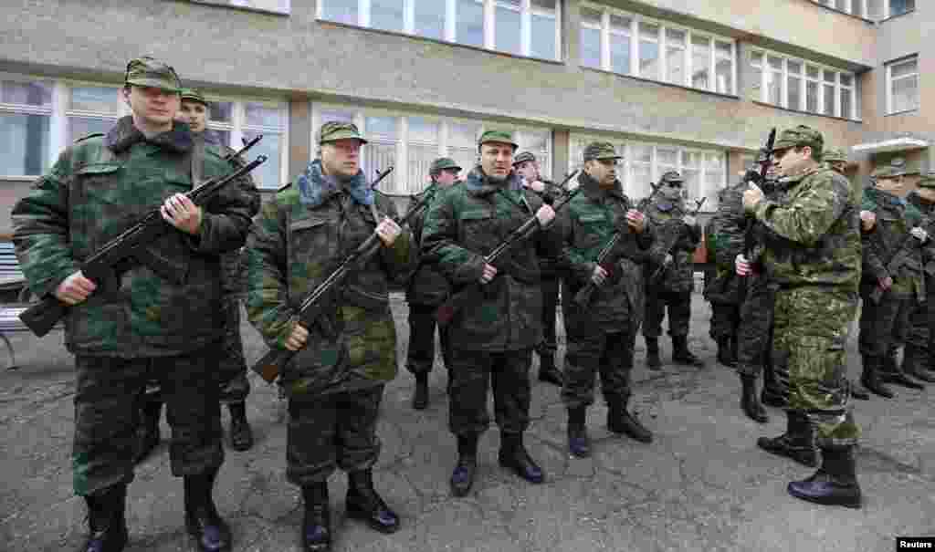 Qrimning Rossiyaparast kuchlari, Simferopol, 13-mart