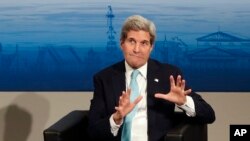 Menteri Luar Negeri AS John Kerry di Jerman, Minggu, 8 Februari 2015.