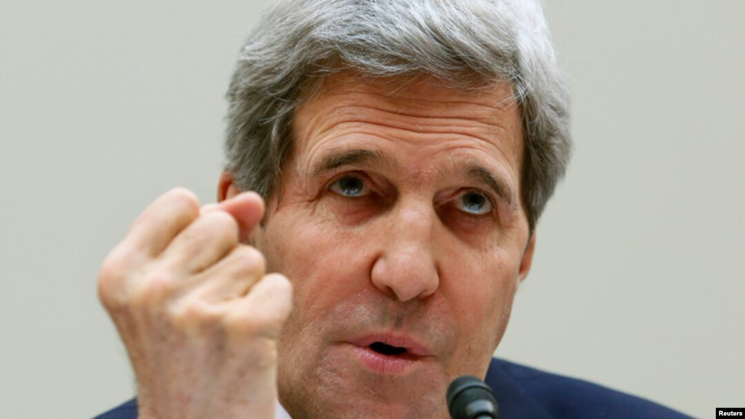 John Kerry dalam sidang Kongres (13/3). (Reuters/Yuri Gripas)
