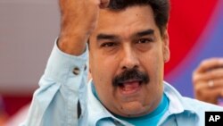 Maduro dijo que llevará la "verdad absoluta" de Venezuela a la Cumbre.