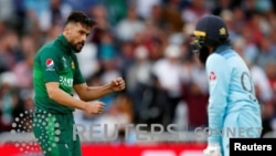 Pakistan beats England 