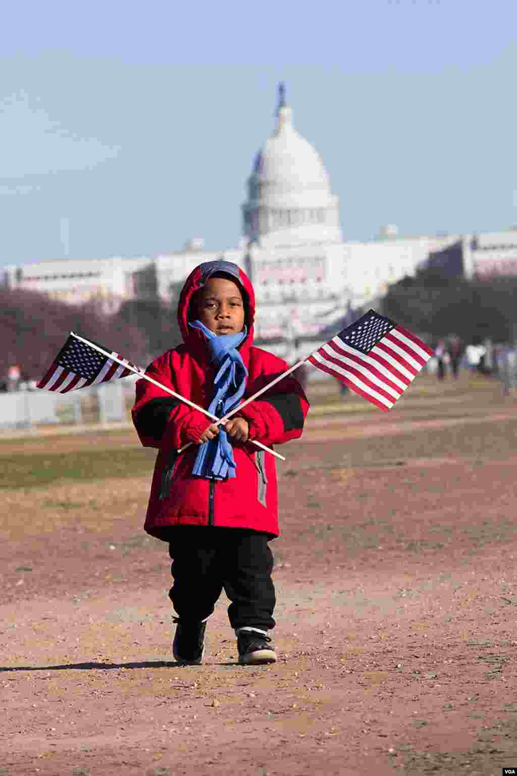 参加奥巴马就职仪式的小观众。（美国之音常晓拍摄）