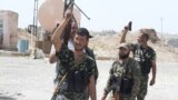در پی حملات هوایی آمریکا به مواضع شورشیان دولت اسلامی، ارتش عراق با حمایت شبه نظامیان داوطلب شیعه توانست حصر شش هفته &zwnj;ای آمرلی توسط شورشیان را درهم بشکند و آنها را وادار به عقب نشینی به قسمت های شرقی شهر کند - توز خرماتو، ۹ شهریور ۱۳۹۳