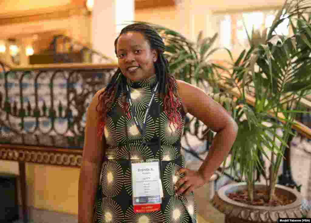 Dr. Breendaa Kawwaalaa, Ugaandaa irraa