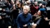 Suecia interroga a Julian Assange en Londres