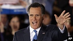 Le candidat républicain Mitt Romney devant ses partisans mardi soir à Boston, dans le Massachusetts, 15 août 2012.