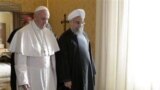 در ديدار پاپ و رئيس جمهوري ايران، پاپ فرانسيس براي او آرزوي صلح كرد و حسن روحاني هم از پاپ خواست براي او دعا كند.