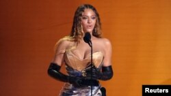 لاس اينجلس ۾ منعقد ٿيل 65هين سالياني گريمي ايوارڊز جي تقريب ۾ گلوڪاره، بيونسي . 5 فيبروري، 2023.
