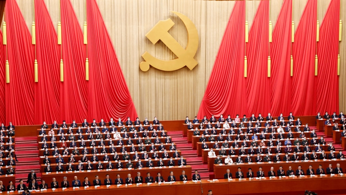 中共二十大报道:习近平二十大工作报告 观察人士:对美求稳,对台强硬