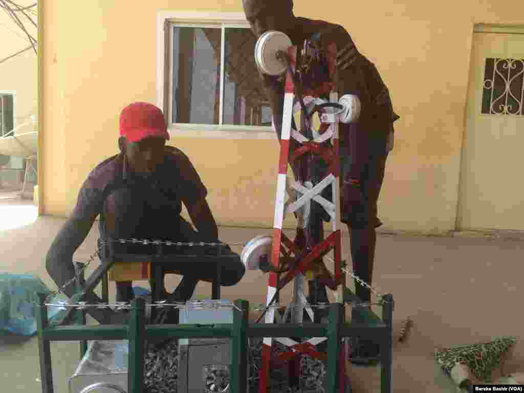 I Ibrahim Salisu Wani Matashi Da Ya Kirkiri Eriya/Antena Irin Mai Samar Da Network Ta Kamfanin MTN