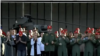 El presidente de Venezuela, Nicolás Maduro, durante un acto por el 104 aniversario de la Aviación Militar, junto a altos funcionarios gubernamentales. 