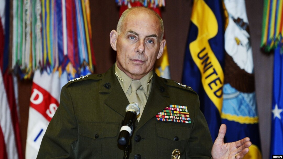 El General John F. Kelly se reunió con altos oficiales de El Salvador.