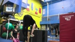 Наша американская история: цирковой артист Максим Котенко