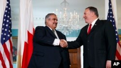 بحرین پیشتر اعلام کرده بود بعد از رایزنی با آمریکا قصد دارد نشست درباره امنیت دریانوردی در خلیج فارس و دریای عمان را میزبانی کند. 