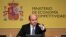 Spain's Economy Minister Luis de Guindos gestures during a news conference at the Ministry of Economy and Competitiveness in Madrid, Spain, June 9, 2012.