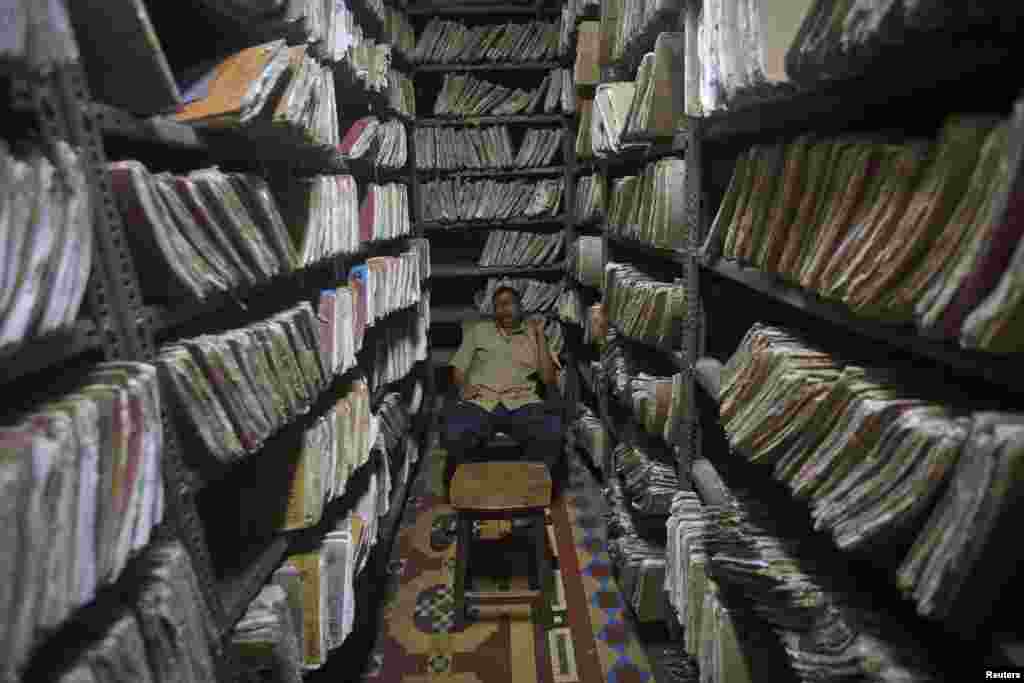 اِس ٹیلی گرام سروس کا آغاز 1850ء میں کلکتہ اور ڈائمنڈ ہاربر کے درمیان تجرباتی بنیاد پر کیا گیا تھا۔