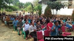 Jemaat Gereja Sidang Jemaat Allah (GSJA) di Kelurahan Kenali Barat, Kecamatan Alam Barajo, Kota Jambi sedang beribadah, 30 september 2018. (Foto: PGI)