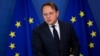 Evropski parlamentarci traže istragu zbog sumnje da Varhelyi podržava separatističke aktivnosti Dodika u BiH