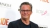 Aktor Matthew Perry saat tampil di pemutaran perdana film "Ride" di Los Angeles, pada 28 April 2015. (Foto: Rich Fury/Invision/AP, File)