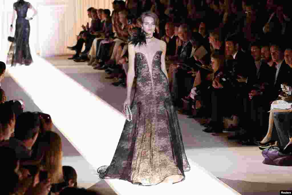 اس فیشن شو میں ملبوسات کے علاوہ ثقافت کو اجاگر کرنے کی کوشش کی گئی۔