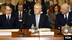 El gobierno de Monti ha presionado por una serie de aumentos de impuestos, cortes de gastos y reformas jubilatorias para balancear el presupuesto de Italia para 2013.