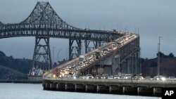 El nuevo puente de la bahía San Francisco-Oakland.