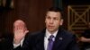 El secretario interino de Seguridad Nacional de Estados Unidos, Kevin McAleenan, dijo durante la audiencia que una mejor medida en lugar de la "cero tolerancia" sería permitirles [a los migrantes] pedir asilo de manera segura en sus países de origen.