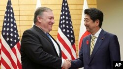 Državni sekretar SAD Majk Pompeo i premijer Japana Šinzo Abe