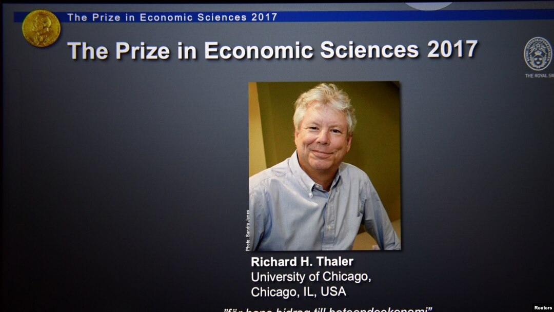 Giáo sư Richard H. Thaler.