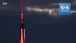L'Empire State Building rend hommage au personnel soignant