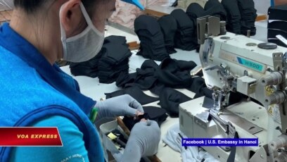 Nhà máy Việt Nam sản xuất khẩu trang cho Thủy quân Lục chiến Mỹ