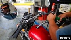 委内瑞拉加拉加斯的一个加油站。（资料照片）