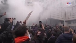 Կիևում հարյուրավոր ցուցարարներ բողոքում են նոր հակա-կոռուպցիոն օրենքների անցկացման դեմ