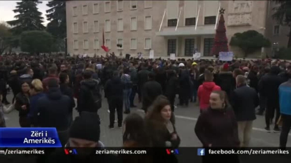 Billedresultat for TiranÃ«: StudentÃ«t bÃ«hen gati pÃ«r rifillimin e protestave