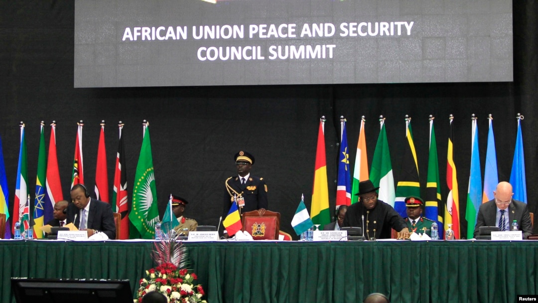 Para pemimpin negara-negara Afrika dan anggota delegasi KTT Perdamaian dan Keamanan Uni Africa di Nairobi, Kenya, 2 September 2014 (Foto: dok).