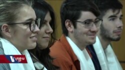 ༧གོང་ས་མཆོག་གིས་ཇིའུ་མི་རིགས་སློབ་ཕྲུག་ཚོར་བཀའ་སློབ་གནང་པ།