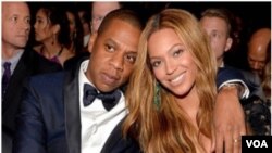 Le rappeur Jay-Z et son épouse Beyoncé (VOA)