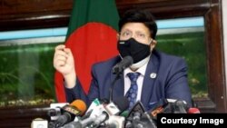 বাংলাদেশের পররাষ্ট্রমন্ত্রী ড. এ কে আব্দুল মোমেন (ফাইল ছবি )। 