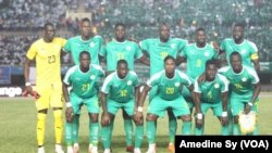 L'équipe du Sénégal lors d'un match de qualifications pour la CAN 2019, le 13 octobre 2018. (VOA/Amedine Sy)