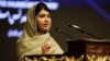 Peraih Nobel Malala Yousafzai berpidato dalam pertemuan puncak "Pendidikan Anak Perempuan di Komunitas Muslim: Tantangan dan Peluang" di Islamabad, Pakistan, 12 Januari 2025. (Foto: Reuters)