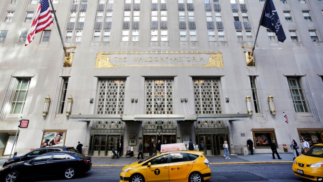 Hotel mewah Waldorf Astoria di Park Avenue, New York ini telah dibeli oleh perusahaan asuransi China 'Anbang Insurance Group Co' dengan harga $1,8 milyar (6/10).