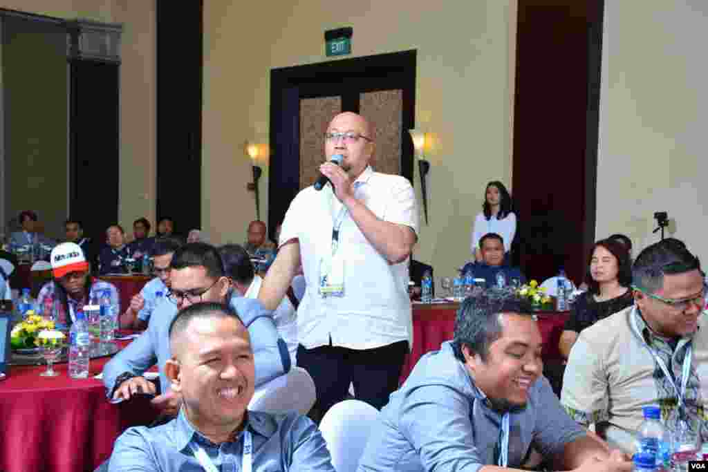  VOA Indonesia mengulas tantangan, peluang dan praktik-praktik &quot;Kebebasan Pers di Era Digital&quot; dalam VOA Affiliates Conference di Yogyakarta dengan 180 mitra afiliasi VOA dari seluruh Indonesia. Konferensi menghadirkan tokoh-tokoh dari AJI, Dewan Pers, KP