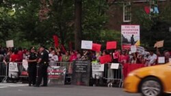 نیویارک: بھارت کے قونصل خانے کے باہر کشمیریوں کا احتجاج