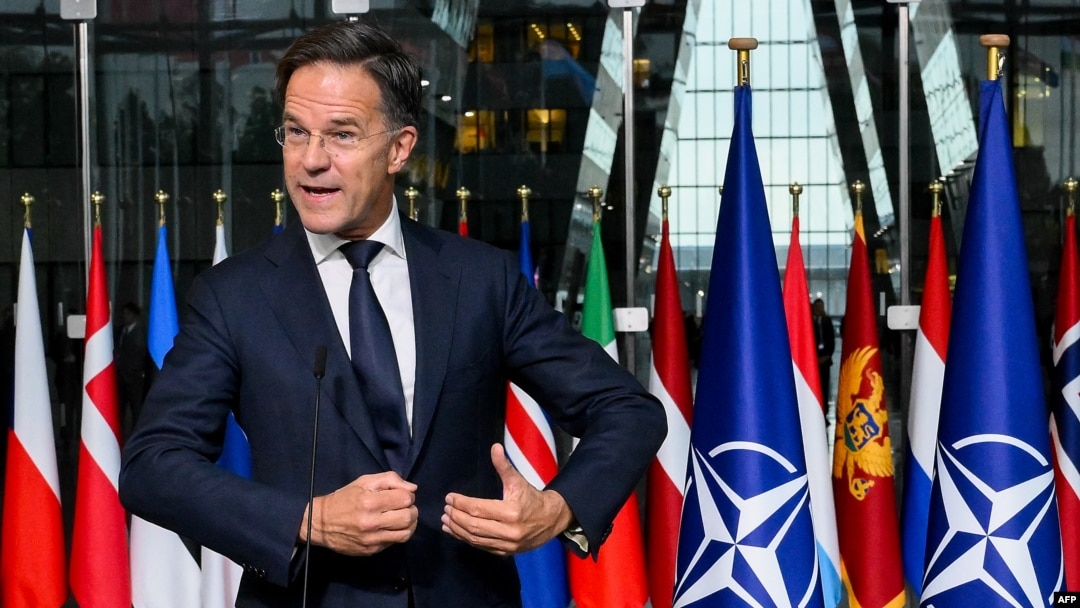 El nuevo secretario general de la OTAN, el neerlandés Mark Rutte a su llegada a la sede de la alianza en Bruselas, Bélgica, para la ceremonia de traspaso de poderes el 1 de octubre de 2024.