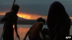 Scena iz kratkog dokumentarnog filma "Sun come up"